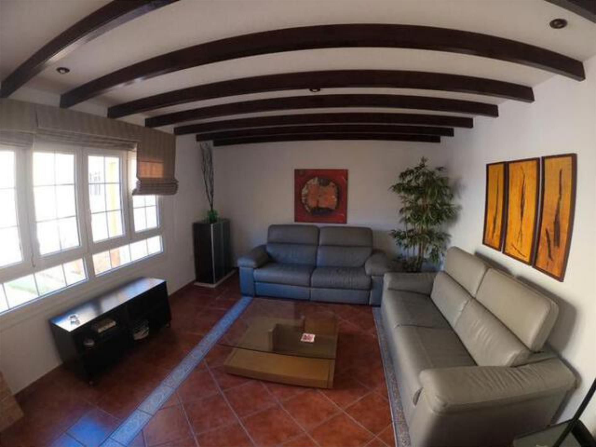 Sala d'estar de Casa o xalet de lloguer en Las Palmas de Gran Canaria amb Terrassa i Piscina