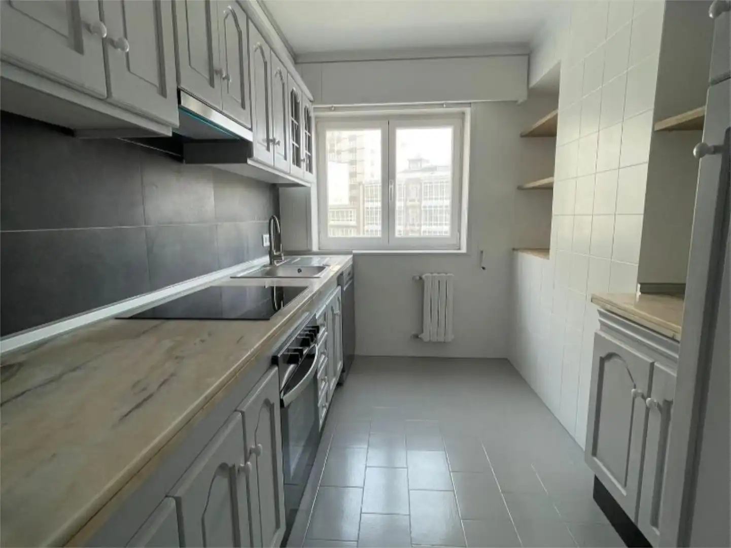 Flat for rent in Praza Pontevedra, 10, Ensanche Kitchen of Flat for rent in A Coruña Capital