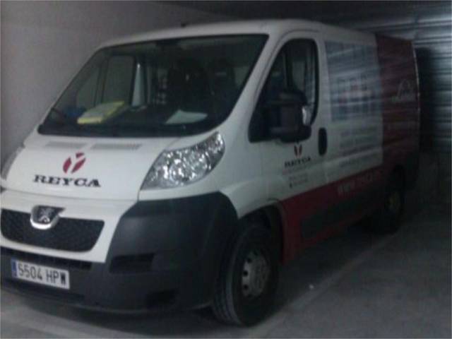 Garaje en Alquiler en Calle Río Danubio, 1 en Alisal - San Román