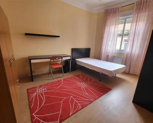 Bedroom of Flat to rent in Vigo   with Heating, Furnished and Balcony