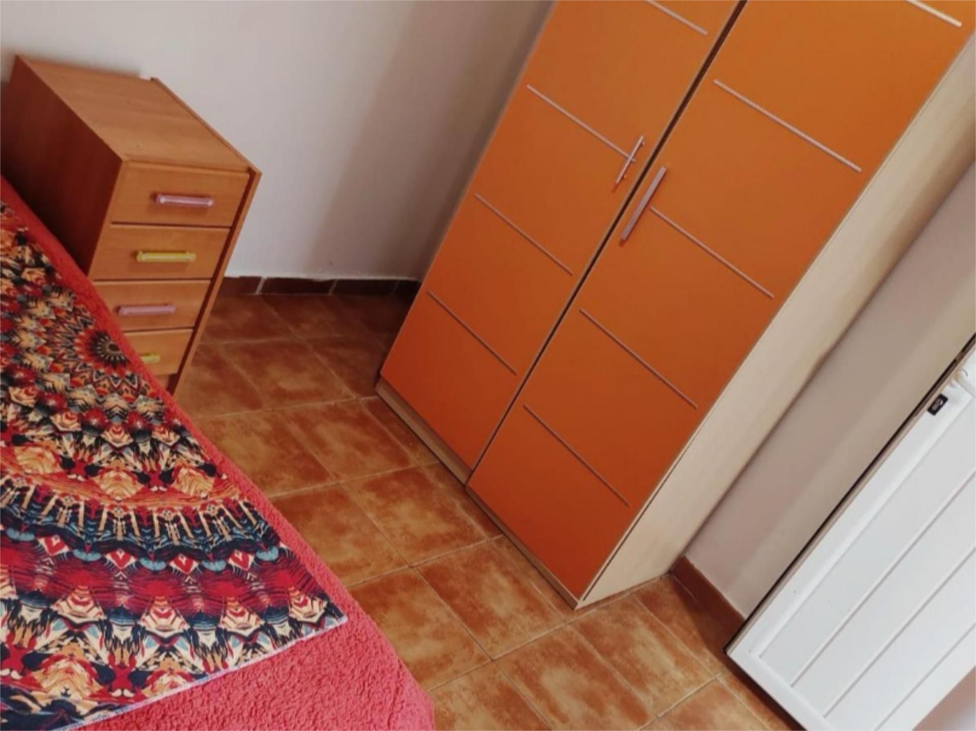 Flat to share in Calle San Juan, Casco Antiguo