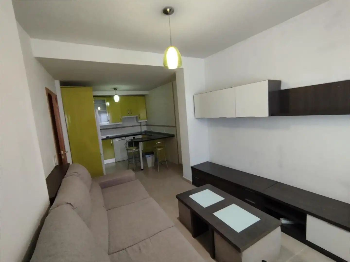 Piso en venta en Calle de Sebastián Elcano, 11, Fontanar Sala de estar de Piso en venta en Fontanar con Aire acondicionado