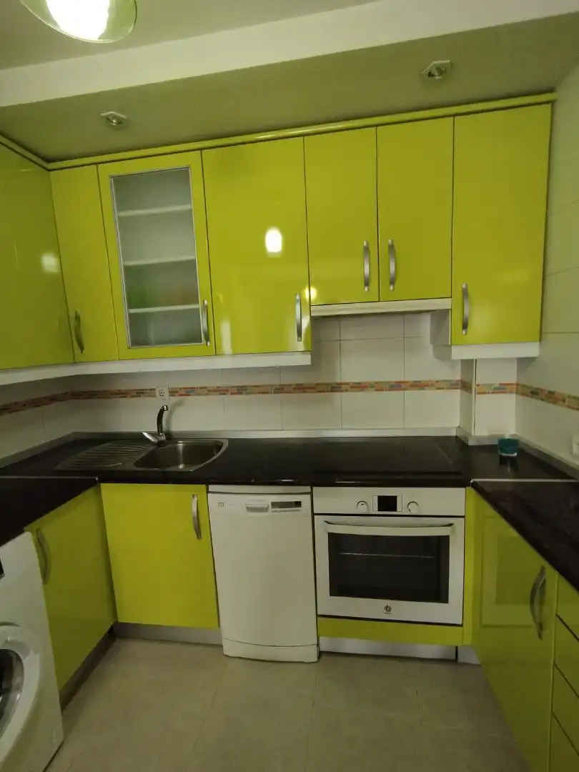 Piso en venta en Calle de Sebastián Elcano, 11, Fontanar Cocina de Piso en venta en Fontanar con Aire acondicionado