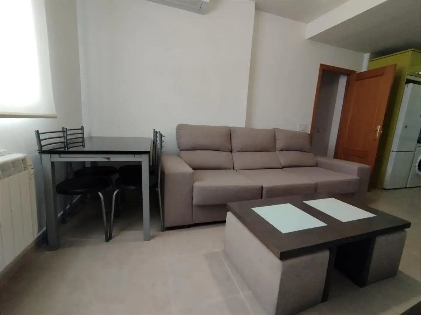 Piso en venta en Calle de Sebastián Elcano, 11, Fontanar Sala de estar de Piso en venta en Fontanar con Aire acondicionado