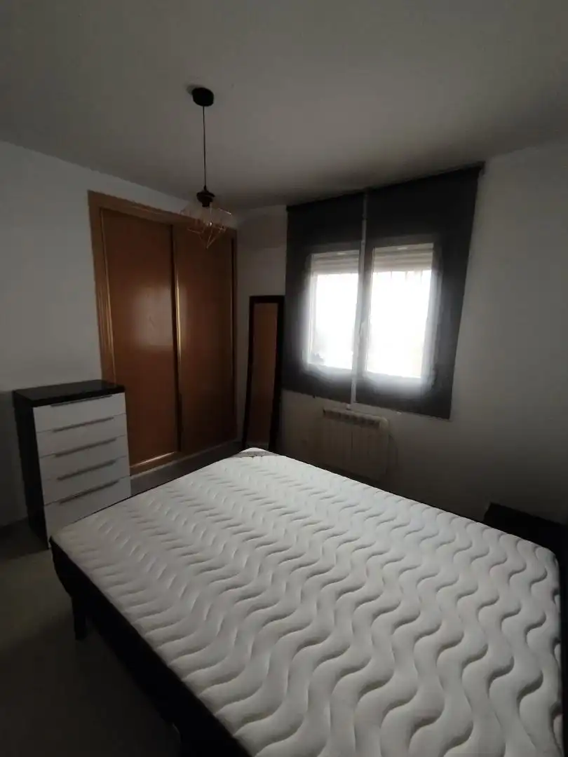 Piso en venta en Calle de Sebastián Elcano, 11, Fontanar Habitación de Piso en venta en Fontanar con Aire acondicionado