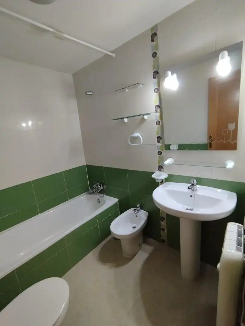 Piso en venta en Calle de Sebastián Elcano, 11, Fontanar Baño de Piso en venta en Fontanar con Aire acondicionado