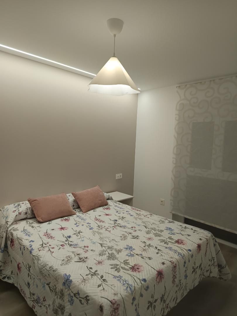 Flat to share in Calle Puertas de Pro, 11, Centro