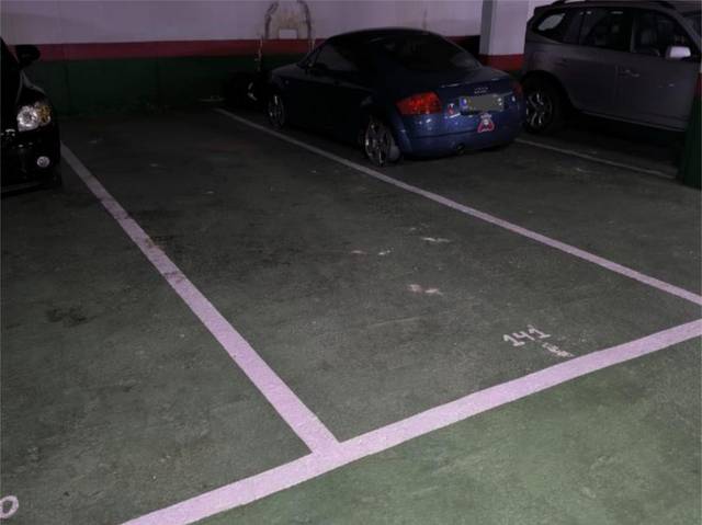 Garaje en Venta en Calle de Fermín Caballero, 39 en La Paz