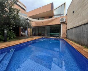Swimming pool of Duplex for sale in Sabadell  with Air Conditioner, Terrace and Swimming Pool