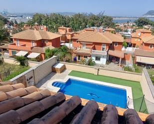 Swimming pool of House or chalet for sale in Algeciras  with Air Conditioner, Heating and Private garden