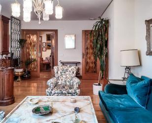 Living room of Flat for sale in  Madrid Capital  with Air Conditioner, Heating and Private garden