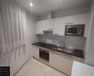 Cuina de Apartament de lloguer en Bormujos amb Aire condicionat, Calefacció i Parquet