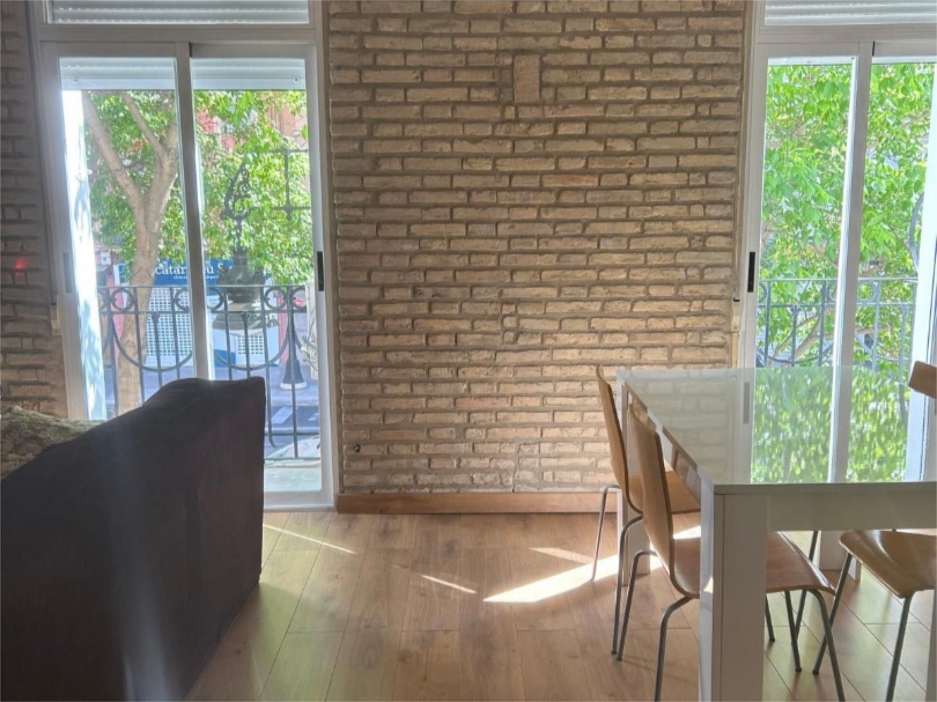 Vista exterior de Pis en venda en  Valencia Capital amb Aire condicionat i Balcó