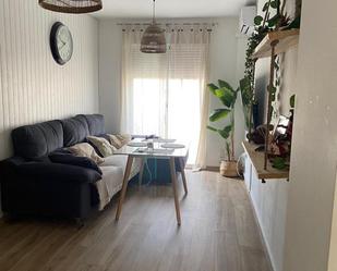 Sala d'estar de Pis en venda en Dos Hermanas amb Aire condicionat i Balcó