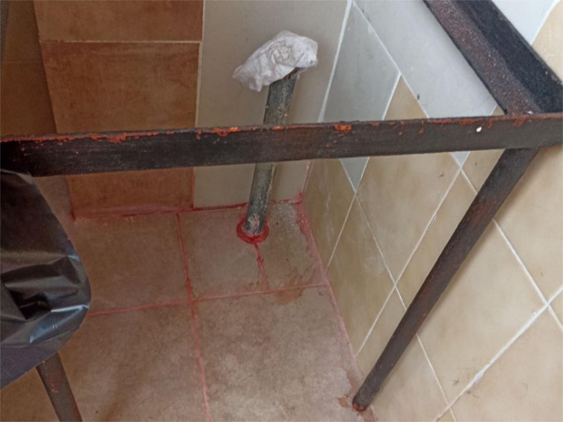 Bathroom of Flat to rent in Elche / Elx