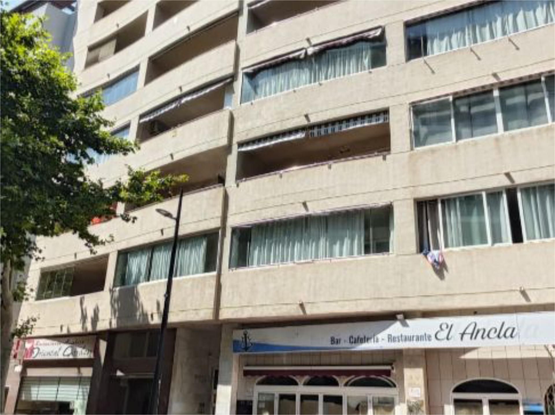 Vista exterior de Pis en venda en Calpe / Calp amb Aire condicionat, Terrassa i Piscina