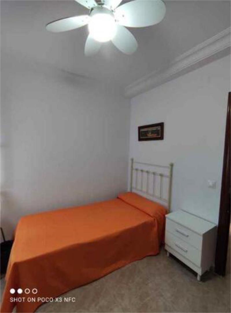 Bedroom of Flat to rent in  Huelva Capital