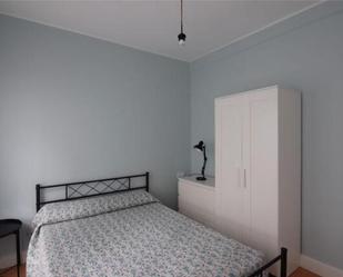 Dormitori de Apartament de lloguer en Lugo Capital amb Calefacció, Terrassa i Traster