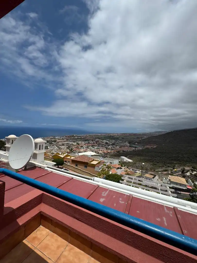 Wohnung zum Verkauf in Calle Murcia, 3, Torviscas Centro y Alto Außenansicht von Wohnung zum Verkauf in Adeje mit Klimaanlage, Terrasse und Schwimmbad