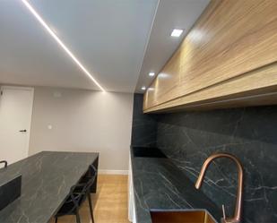 Kitchen of Flat to rent in A Coruña Capital   with Heating, Parquet flooring and Furnished