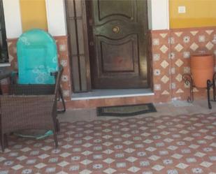 Casa adosada de lloguer en Guillena amb Aire condicionat, Calefacció i Jardí privat