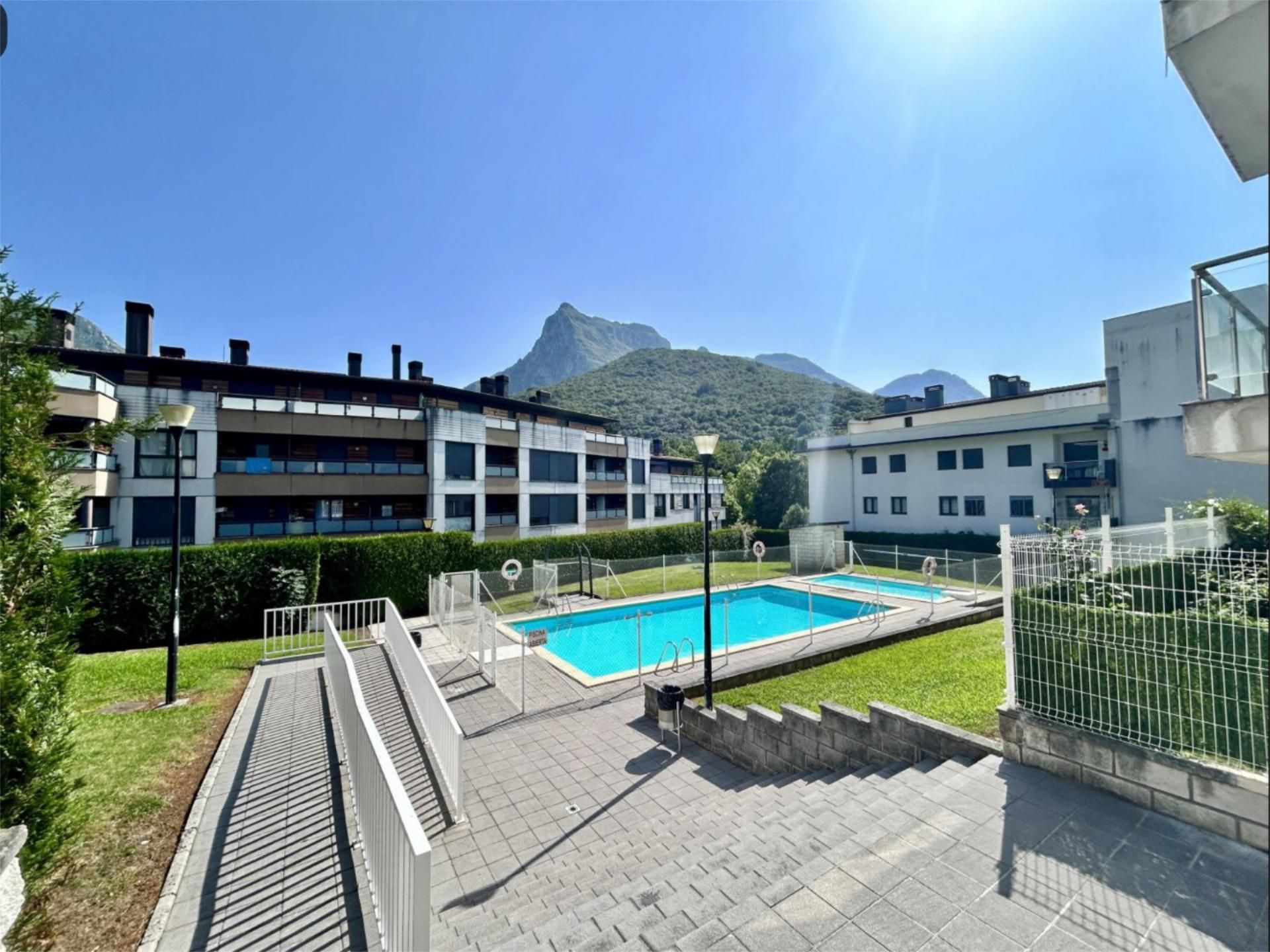 Exterior view of Flat for sale in Ramales de la Victoria  with Swimming Pool