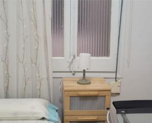 Bedroom of Flat to share in  Barcelona Capital  with Parquet flooring, Terrace and Furnished