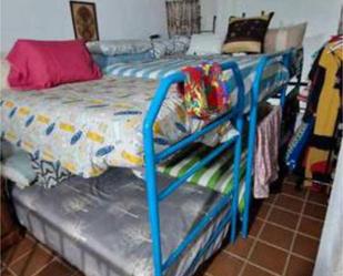Dormitori de Apartament en venda en La Puebla del Río