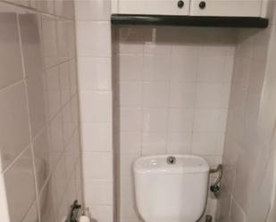Bathroom of Flat to rent in Ourense Capital   with Heating and Furnished