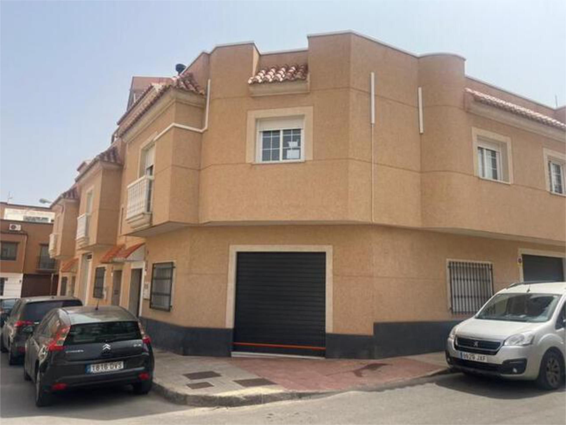 Vista exterior de Casa o xalet en venda en El Ejido amb Terrassa
