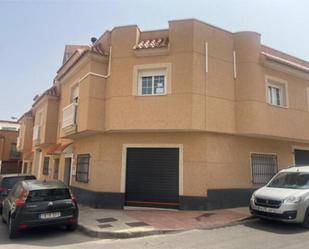 Vista exterior de Casa o xalet en venda en El Ejido amb Terrassa