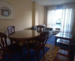 Dining room of Flat to rent in Vigo   with Heating, Parquet flooring and Furnished