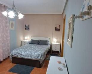 Bedroom of Flat to rent in Villares de la Reina  with Heating, Terrace and Furnished