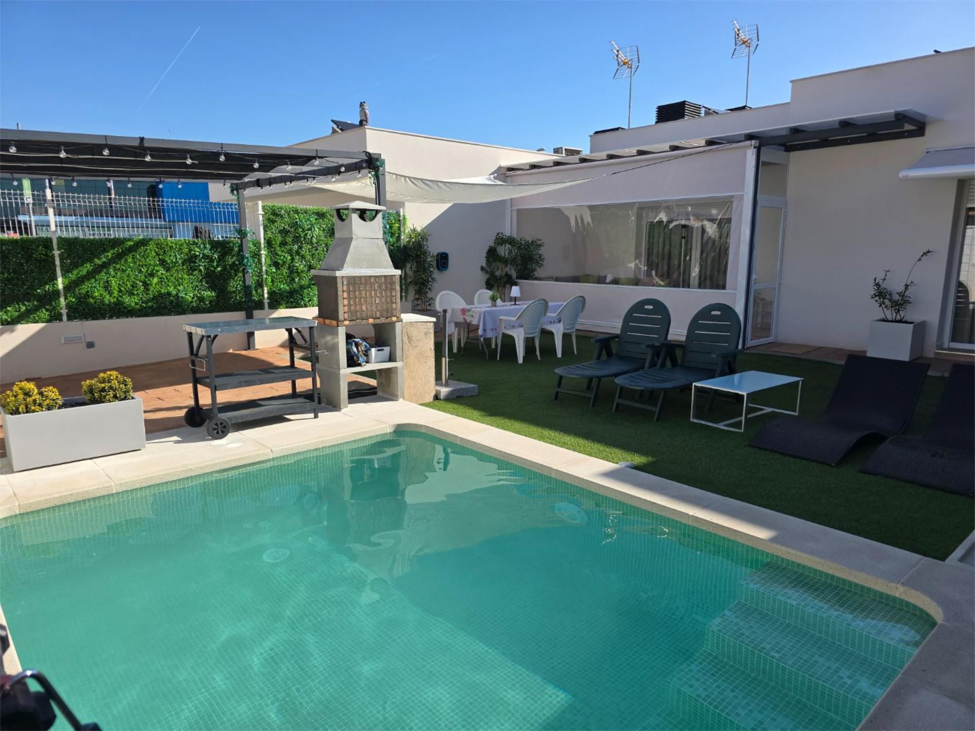 Piscina de Pis de lloguer en Olías del Rey amb Aire condicionat, Calefacció i Jardí privat
