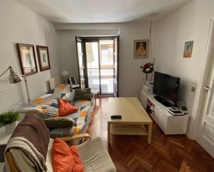 Living room of Flat to rent in Salamanca Capital  with Balcony