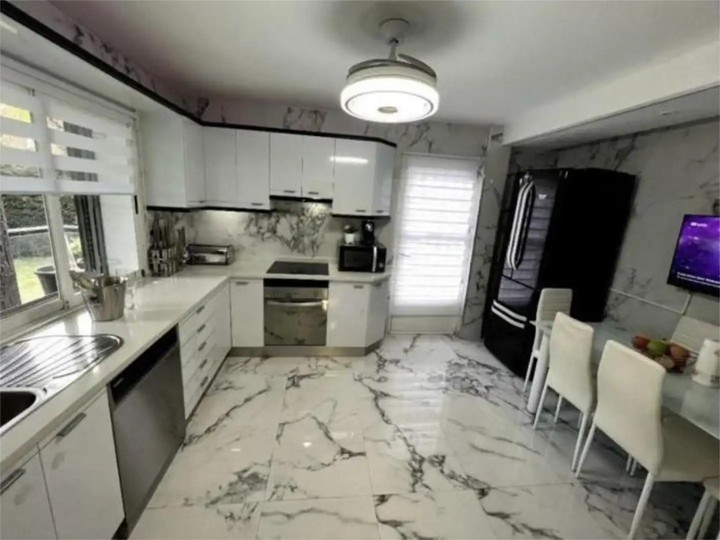 Casa o chalet en venta en Colonia Ciudad San Ramón, 34, San Martín de Valdeiglesias Cocina de Casa o chalet en venta en San Martín de Valdeiglesias con Aire acondicionado, Terraza y Piscina