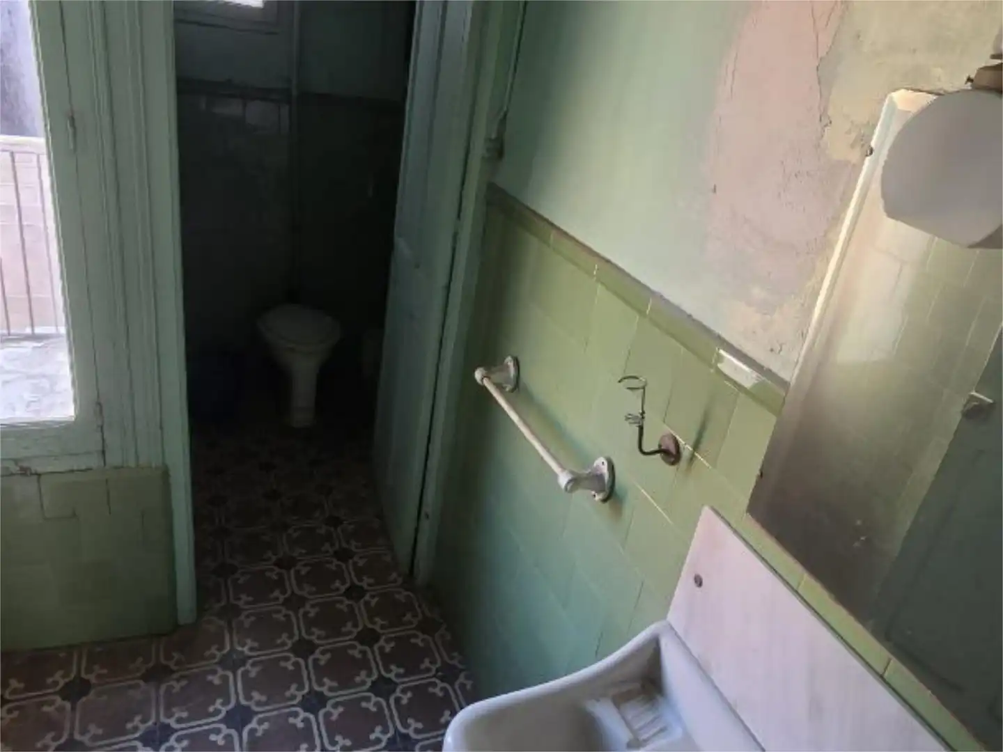 Wohnung zum Verkauf in Carrer General Prim, 20, Bellvís Badezimmer von Wohnung zum Verkauf in Bellvís mit Privatgarten, Terrasse und Balkon