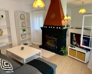 Sala d'estar de Casa adosada en venda en El Casar de Escalona