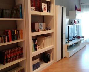 Living room of Flat to rent in Torrent  with Air Conditioner, Heating and Parquet flooring