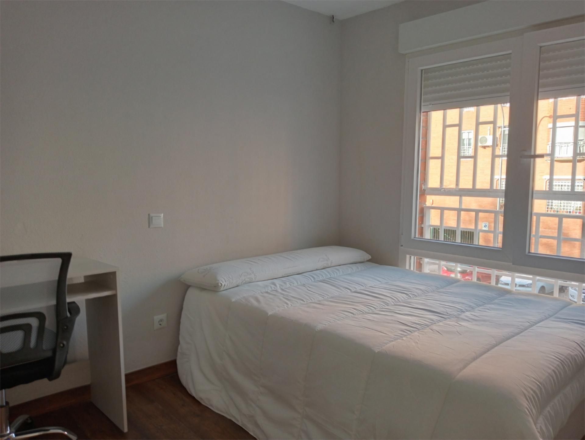 Dormitori de Apartament per a compartir en  Madrid Capital amb Aire condicionat, Calefacció i Parquet