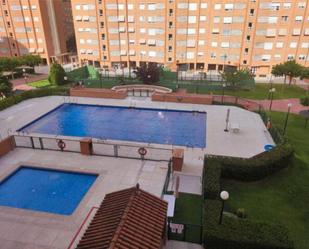 Swimming pool of Flat for sale in  Madrid Capital  with Heating, Private garden and Storage room