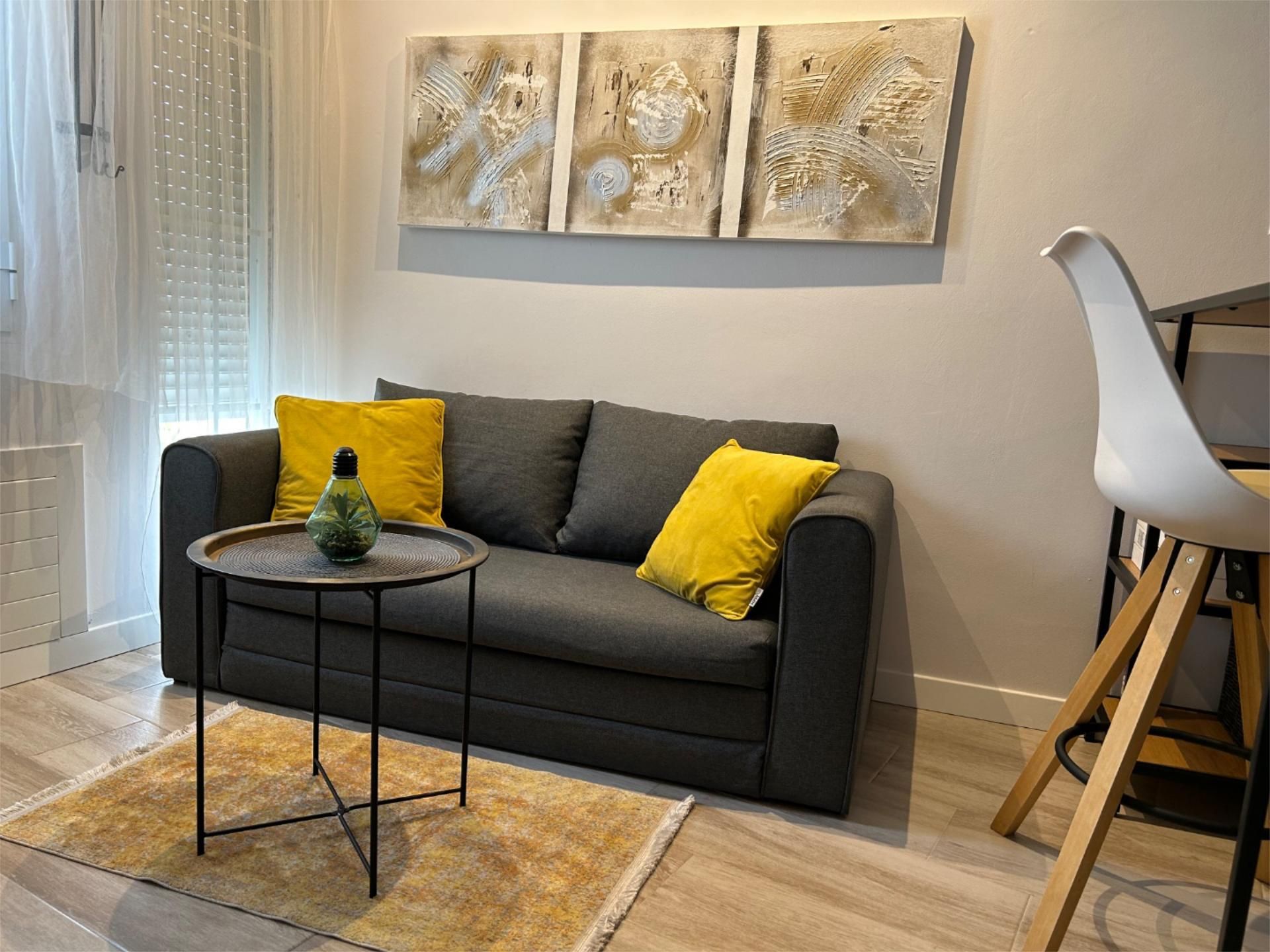 Living room of Duplex to rent in Higueruela  with Air Conditioner, Heating and Parquet flooring