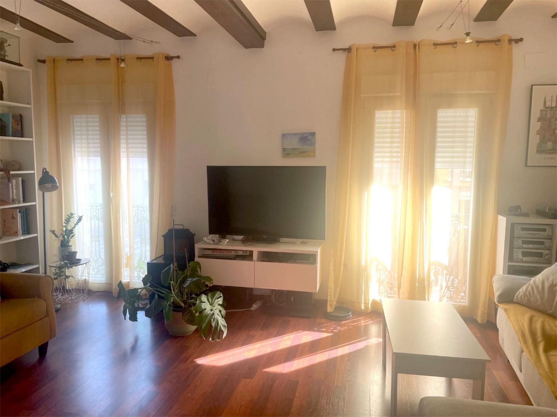 Sala d'estar de Pis en venda en  Valencia Capital amb Balcó