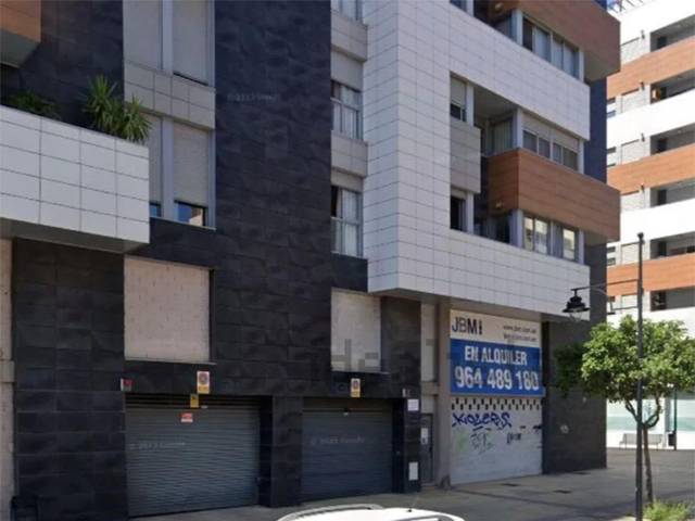 Garaje en Alquiler en Avinguda Dels Germans Bou, 44A en Zona Avenida del Mar