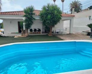 Swimming pool of Single-family semi-detached for sale in Estepona