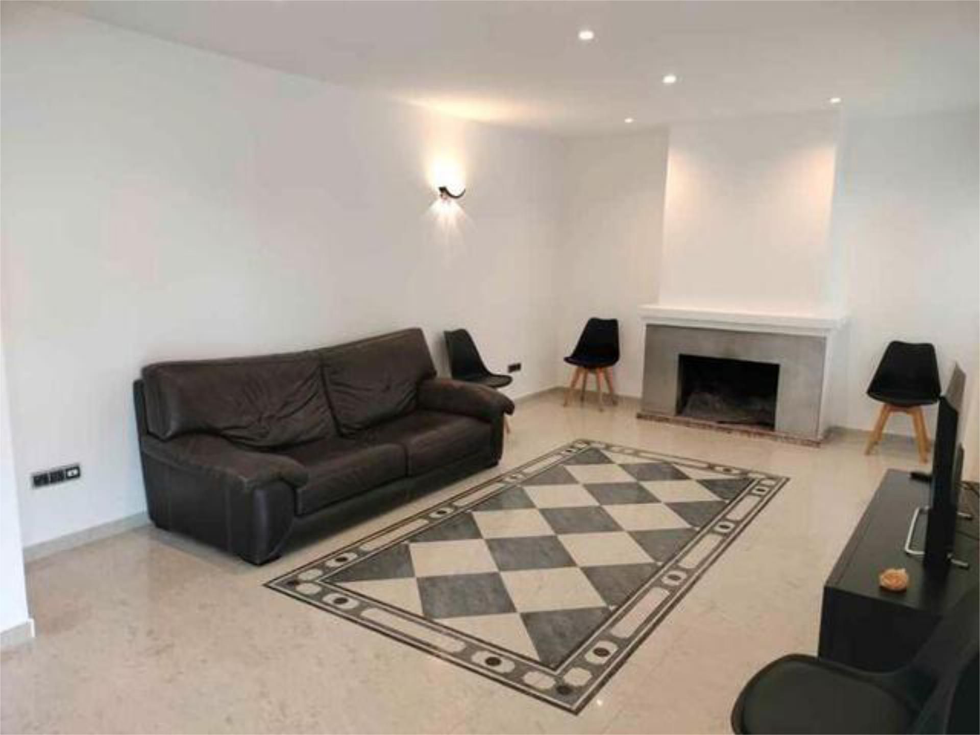 Living room of Single-family semi-detached for sale in Estepona