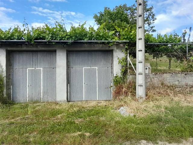 Terreno en Venta en OU-0951, 1 en Viana do Bolo