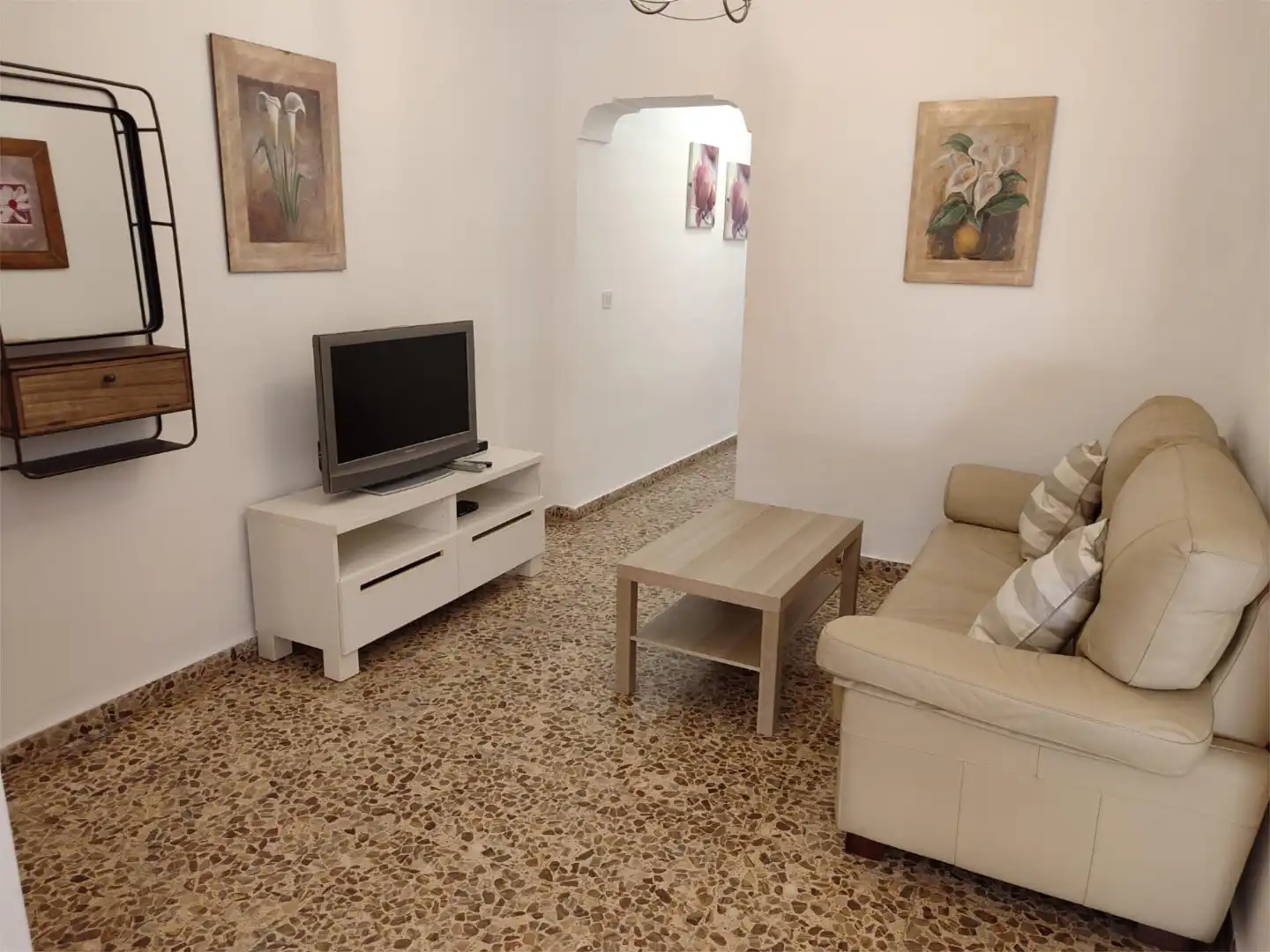 Room in Calle Abetos, 36, Los Almendros - El Limonero - El Tomillar Room in Calle Abetos, 36, Los Almendros - El Limonero - El Tomillar