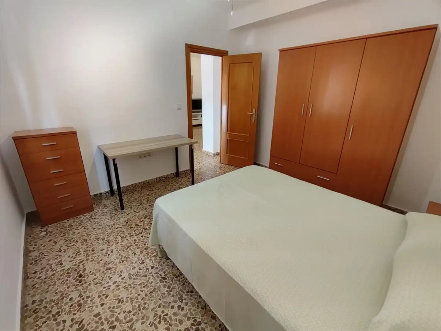 Room in Calle Abetos, 36, Los Almendros - El Limonero - El Tomillar Room in Calle Abetos, 36, Los Almendros - El Limonero - El Tomillar