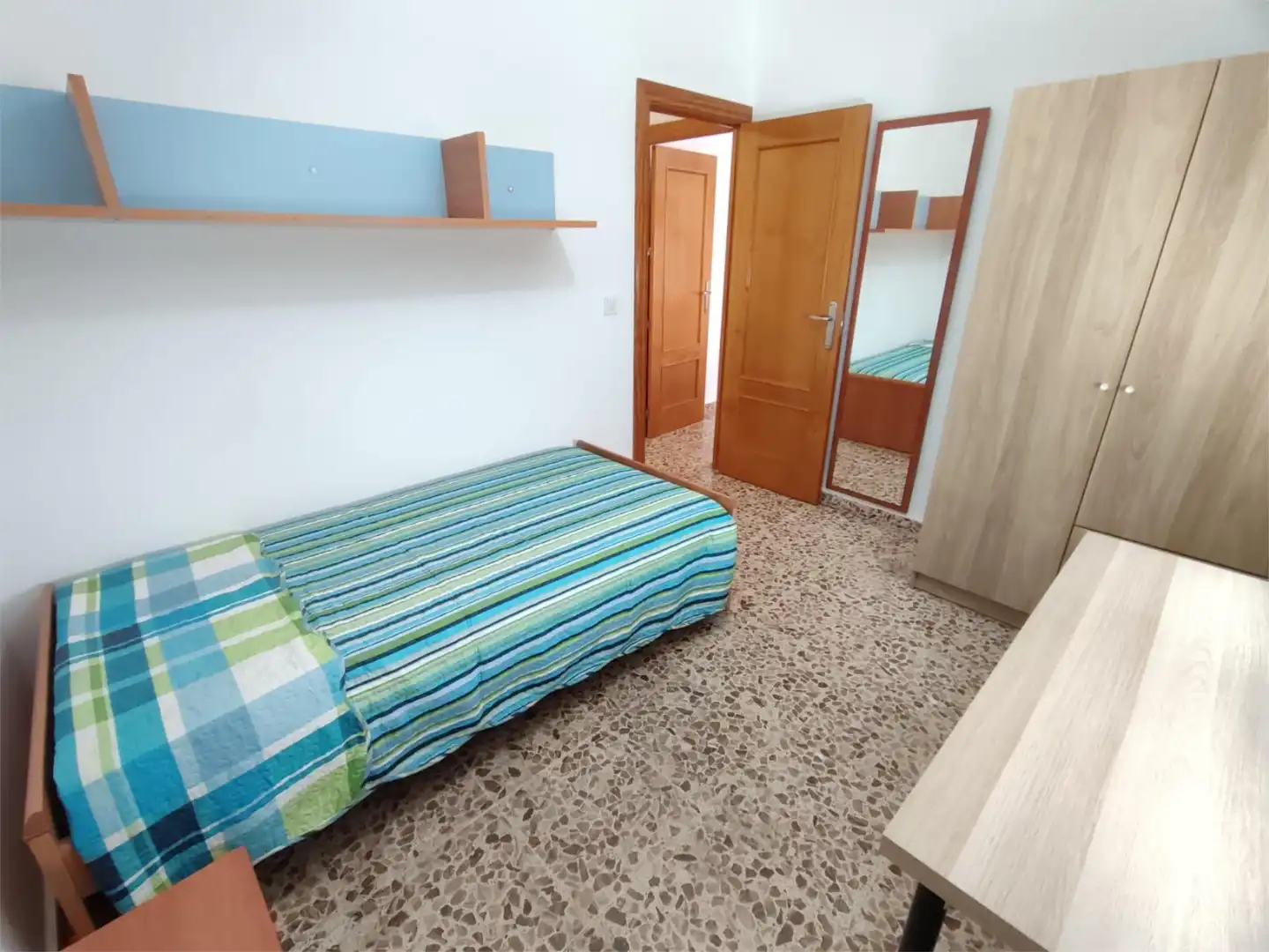 Room in Calle Abetos, 36, Los Almendros - El Limonero - El Tomillar Room in Calle Abetos, 36, Los Almendros - El Limonero - El Tomillar